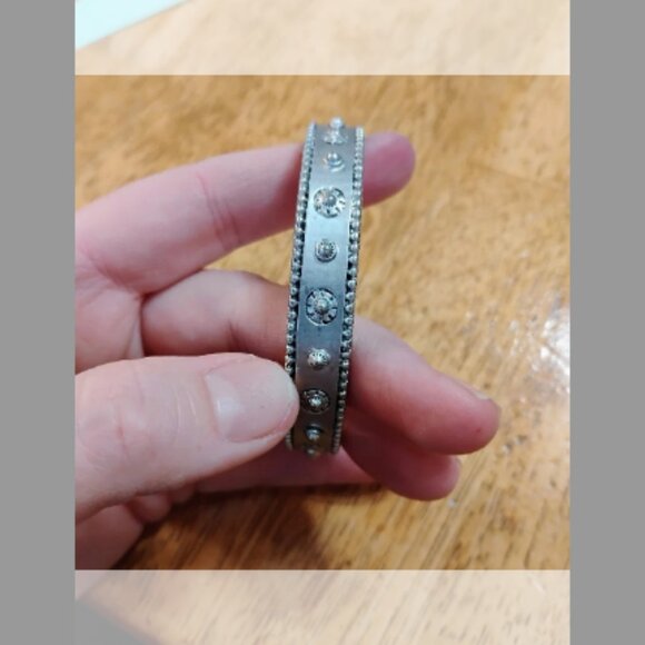 Chico's bangle bracelet - Picture 2 of 3